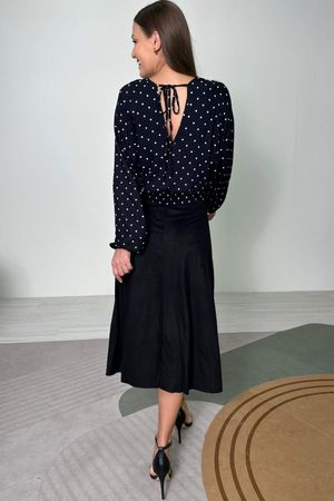 Blusa Feminina Estampa de Poá Marialícia  Preto