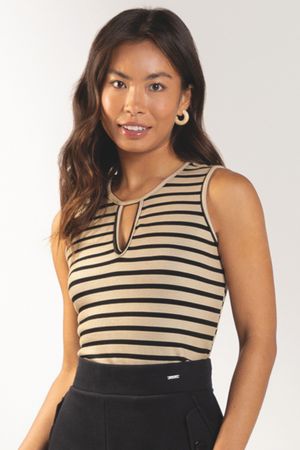 Regata Feminina Listrada Com Abertura Marialícia Bege