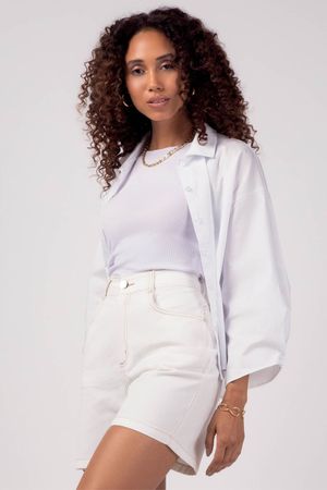 Shorts Feminino de Sarja Moderno Marialícia Bege