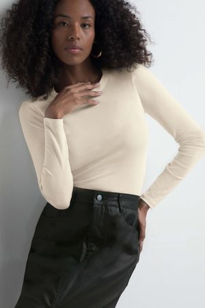 Blusa Feminina Suedine Lisa Marialícia Bege