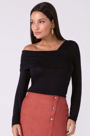 Blusa Feminina Ombro Só Com Franzido Marialícia Preto