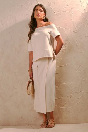 Blusa Feminina Decote Assimétrico Comfy Marialícia Bege