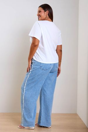 T-Shirt Feminina Floral Regular Marialícia Branco