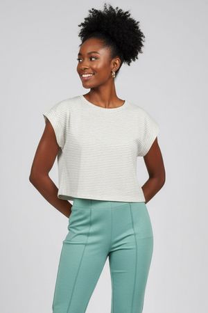 Blusa Feminina Malha Listrada Regular Marialícia Bege